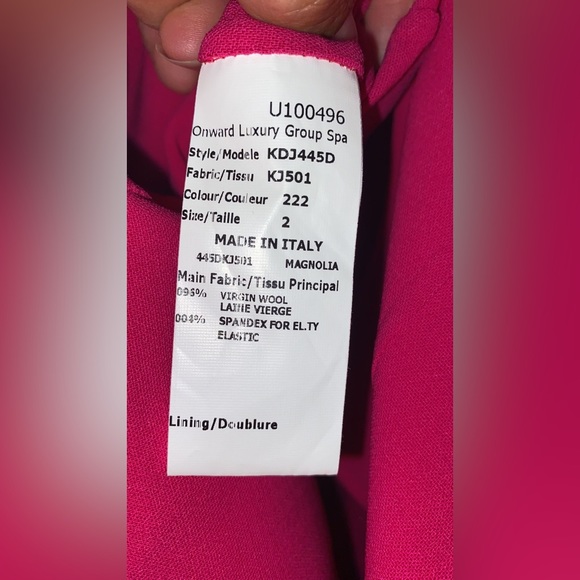 Bell Cuff Sheath Dress
Michael Kors - Picture 11 of 15